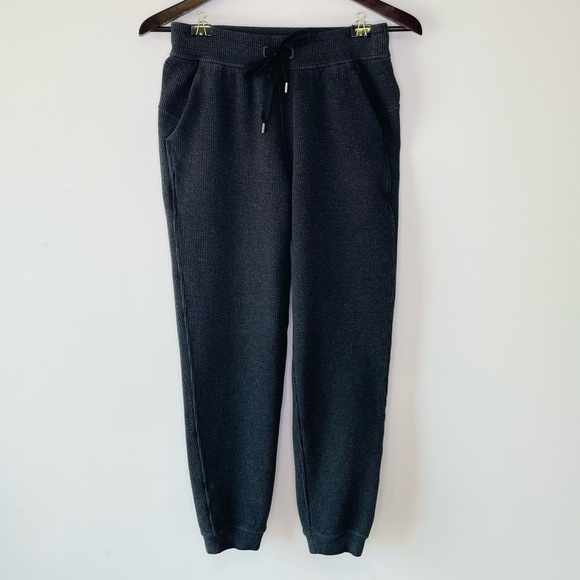 Lululemon Ribbed High-Rise Jogger 25" *7/8 Length in Heathered Black Size 4 - Picture 3 of 10